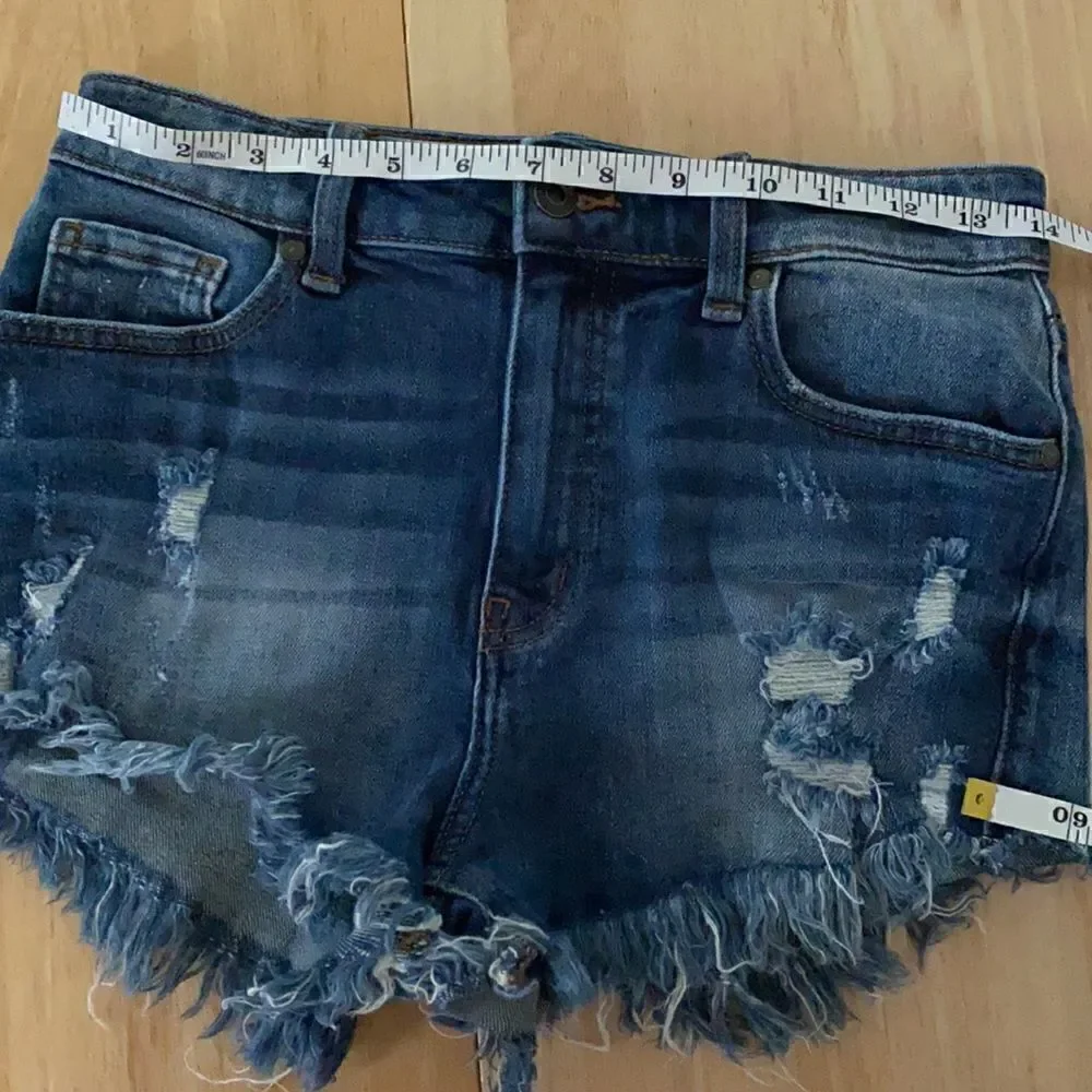 Eunina High waisted shorts